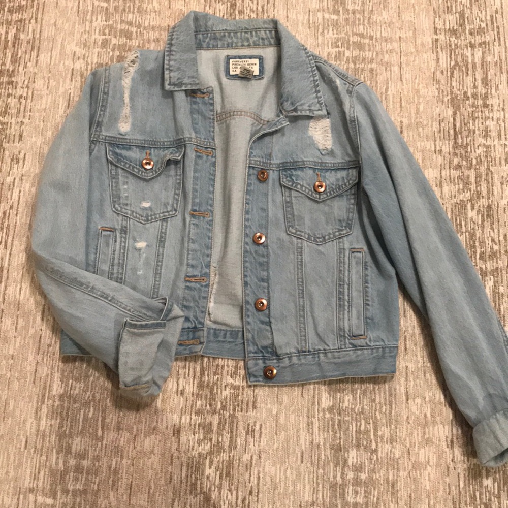 CROPPED DENIM JACKET